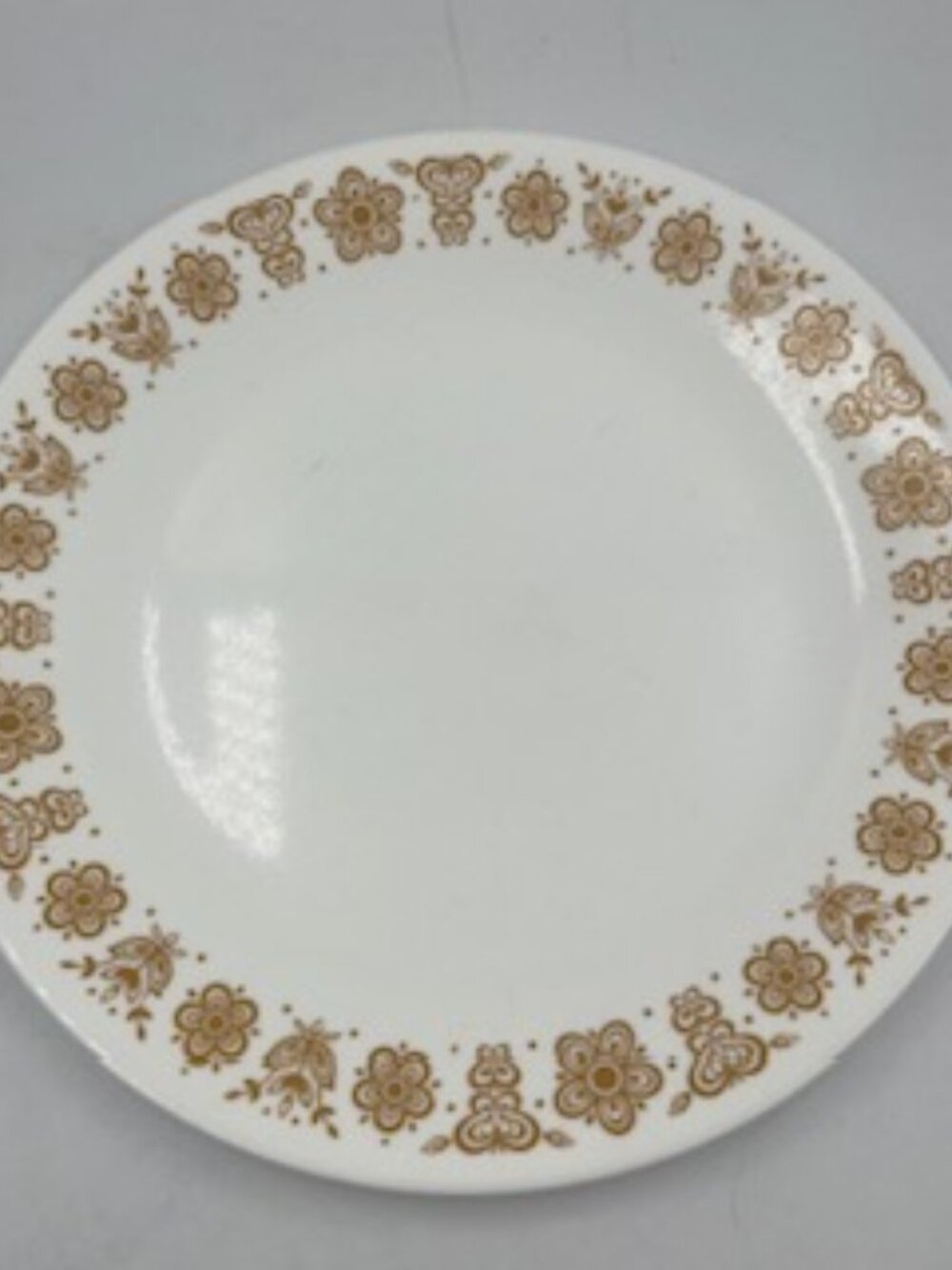 Vintage Corelle Dinner plate “Butterfly Gold” pattern 10.25 inches